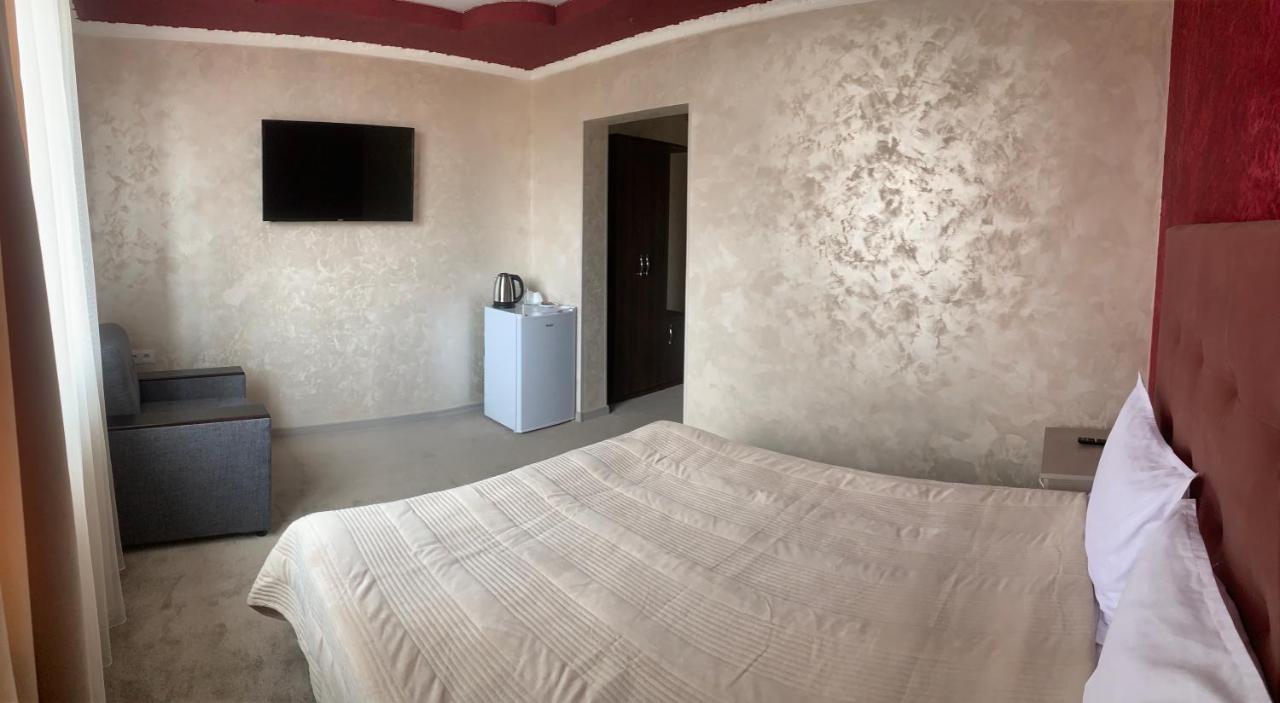 סבאן Hotel Maruna מראה חיצוני תמונה